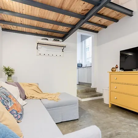 아파트 Bright Flat In Campolide Close To Metro 리스본