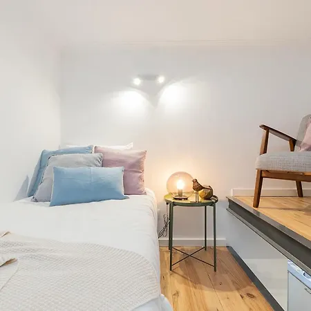 Bright Flat In Campolide Close To Metro Lissabon