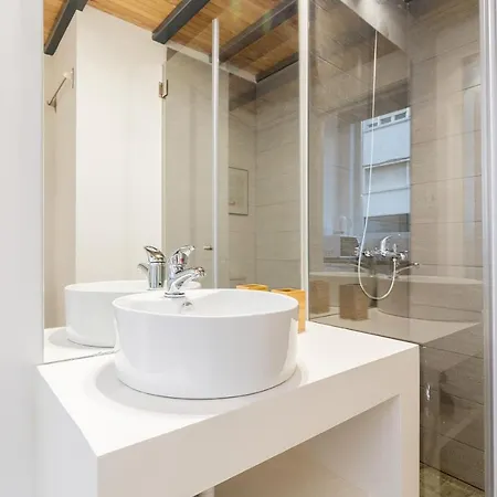 Apartament Bright Flat In Campolide Close To Metro